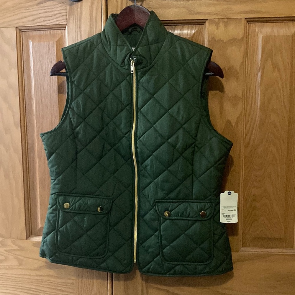 Women’s Green Vest. Size Medium